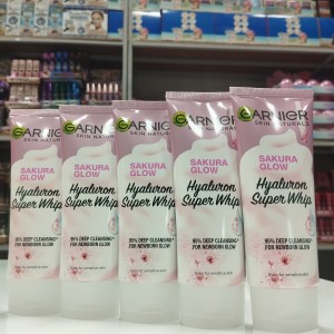 فوم شستشو صورت گارنیه مدل SAKURA GLOW حجم 100 میلی لیتر
