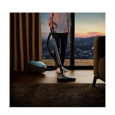 جاروبرقی آ ا گ مدل VX82-1-4MB