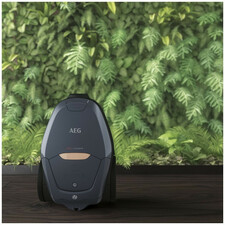 جاروبرقی آ ا گ مدل VX82-1-5DB