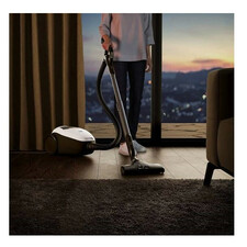 جاروبرقی  آ ا گ مدل  VX82-1-alr