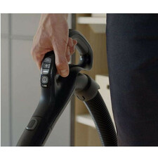 جاروبرقی  آ ا گ مدل  VX82-1-alr