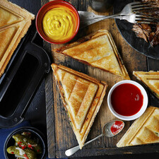 ساندویچ ساز برویل مدل VST082