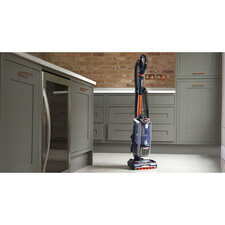 جاروبرقی شارک مدل NZ801UKT