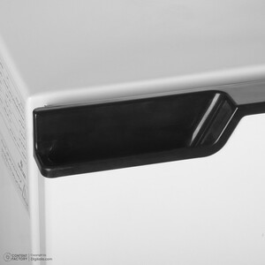 یخچال 3 فوت ایستکول مدل 2403، با ارتفاع 59، عمق 53 و پهنای 45 سانتی‌ متر، میزان مصرف انرژی A+، دارای 2 طبقه، دارای سیستم دیفراست