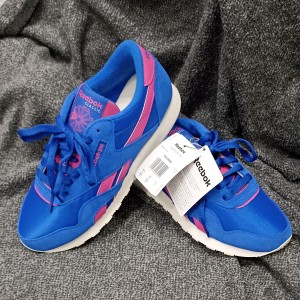 کفش ورزشی زنانه اورجینال برند reebook  مدل classic nylon بدون جعبه و کاملا نو