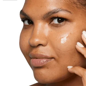 ژل آبرسان کلینیک ضد جوش مخصوص پوست چرب حجم 125 میل