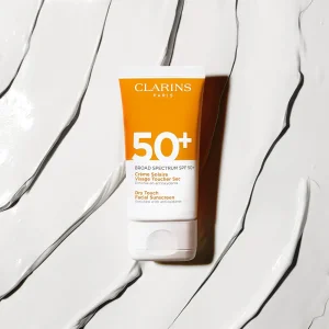 ضد آفتاب روزانه ۵۰ میل spf+50 برند clarins