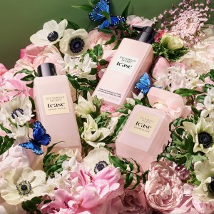 عطر زنانه ویکتوریا سیکرت تیز شوگر فلور Victoria Secret Tease Sugar Fleur