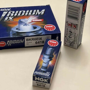 شمع خودرو ان جی کی  مدل  BKR6EIX-6418 بسته 4عددی