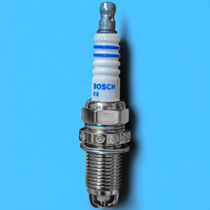 شمع خودرو بوش مدل ۲ پلاتین - Gemany پایه کوتاه مناسب برای پژو ۴۰۵ XU7 بسته ۴ عددی