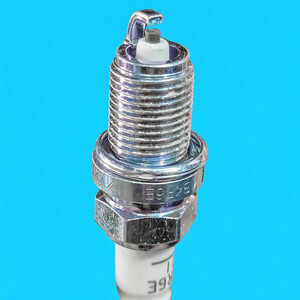 شمع خودرو ان جی کی مدل ORG.Jpn کد BKR6E11 پایه کوتاه مناسب برای تیبا ، کوییک ، اطلس بسته ۴ عددی