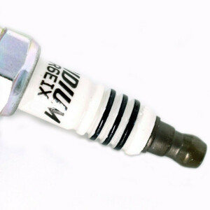 شمع خودرو ان جی کی  مدل  BKR6EIX-6418 بسته 4عددی