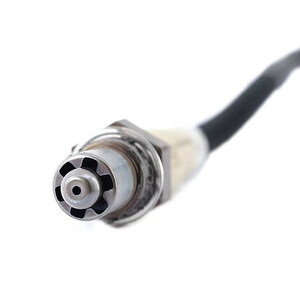 سنسور اکسیژن بوش مدل سوکت ساژم مناسب برای پژو 405 SLX و GLX