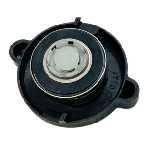 درب رادیاتور ایساکو کد 1700501199 مناسب برای پژو 405