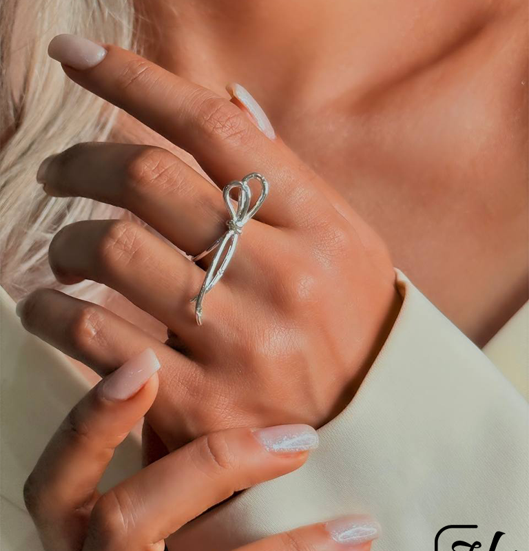 انگشتر پاپیونی