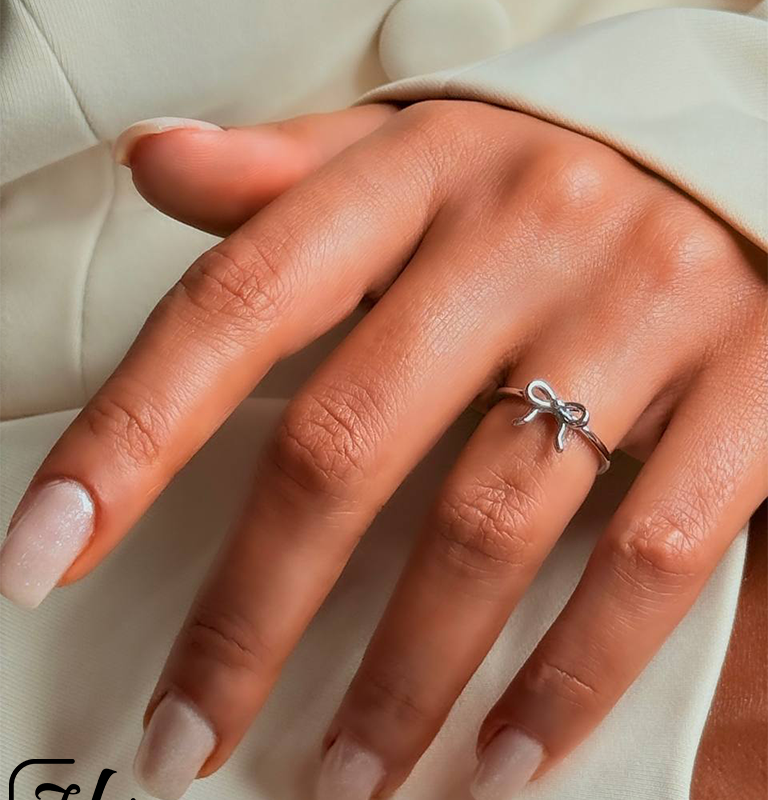 انگشتر پاپیونی