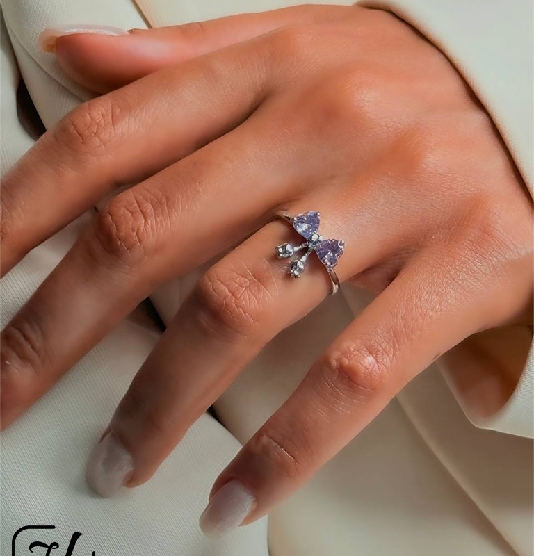 انگشتر پاپیونی