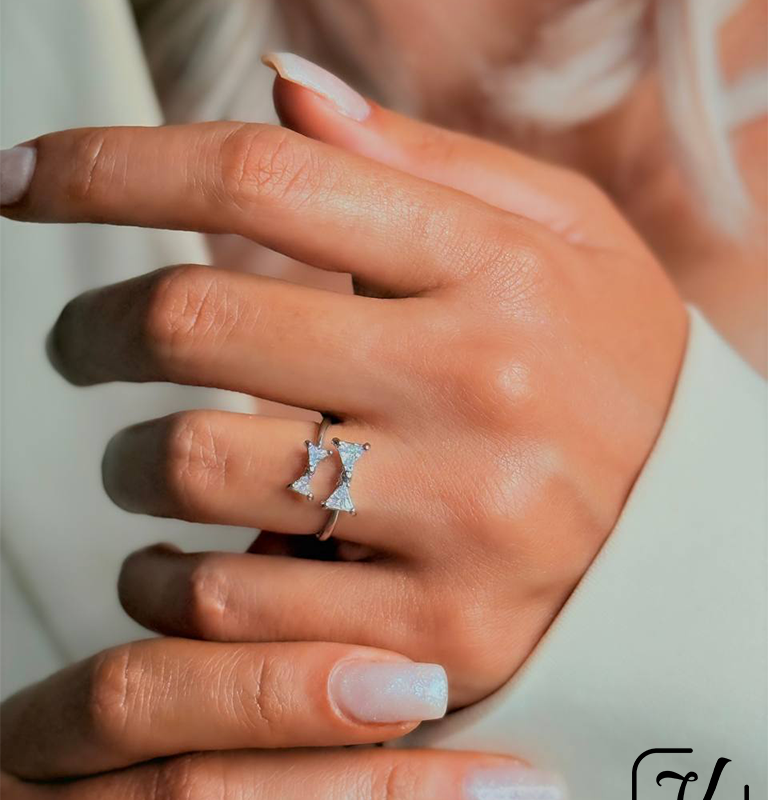 انگشتر پاپیونی