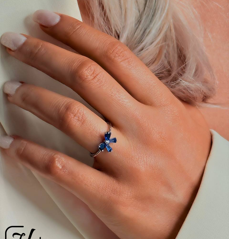 انگشتر پاپیونی