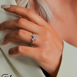 انگشتر پاپیونی