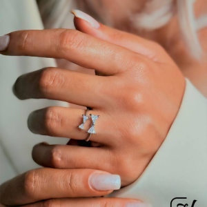 انگشتر پاپیونی