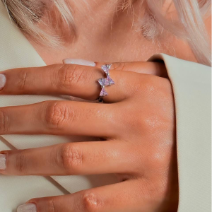 انگشتر پاپیونی