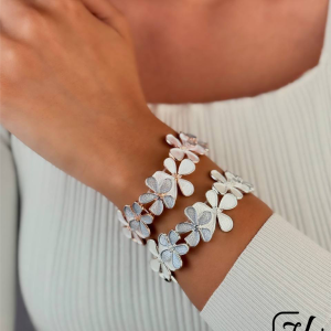 دستبند طرح گل بابونه