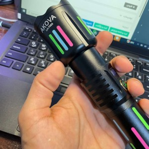 چراغ قوه آلومینیومی آکووا AKOVA LH‑7083 شارژی 