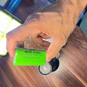 چراغ قوه حرفه‌ای رویلانگ RL‑193‑18 با نور برد بالا و پخش