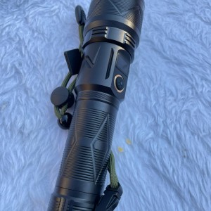 چراغ دستی شارژی RUILANG مدل XA‑B601 ضدآب با باتری قدرتمند ۸۸۰۰ میلی‌آمپر