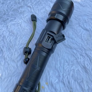 چراغ دستی شارژی RUILANG مدل XA‑B601 ضدآب با باتری قدرتمند ۸۸۰۰ میلی‌آمپر