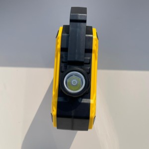 پرژکتور شارژی سولاری MINLIG ML‑777C با نور COB، باتری دوتایی 18650