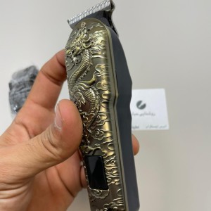 ماشین اصلاح حرفه‌ای مدل LT-809 با تیغه استیل و نمایشگر دیجیتال شارژی