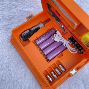 پرژکتور خورشیدی شارژی ۲۰۰ وات مدل جعبه‌ابزاری ضدآب با چهار باتری