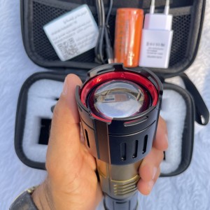 چراغ‌قوه پلیسی حرفه‌ای Small Sun ZY‑T305 | زوم‌دار، پاوربانک‌دار و پرنور