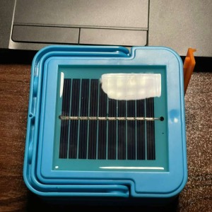 پروژکتور خورشیدی مدل D05‑4؛ شارژی، پنل سولار جداشونده