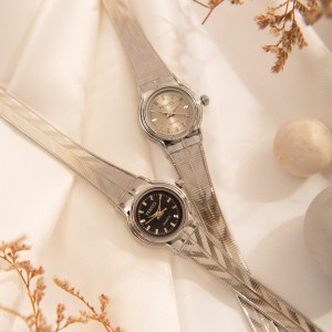 ساعت مچی فنسی