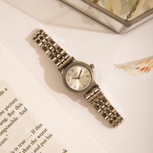 ساعت مچی رومانسون