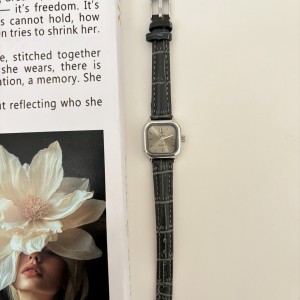 ساعت مچی اولیا