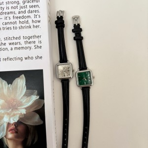 ساعت مچی دایمون