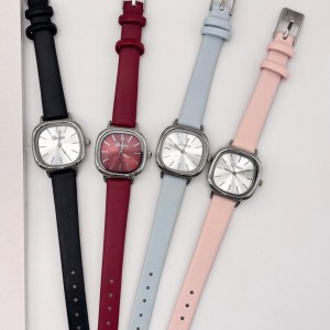 ساعت مچی بند چرمی کارن