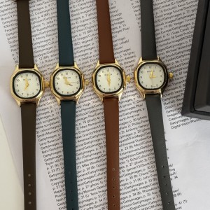 ساعت مچی بند چرمی بالون