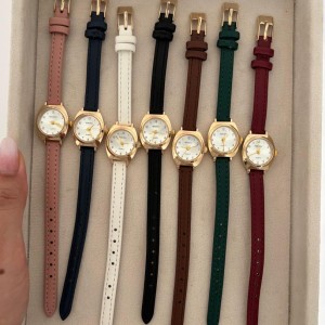 ساعت بند چرمی نایدو کد 001