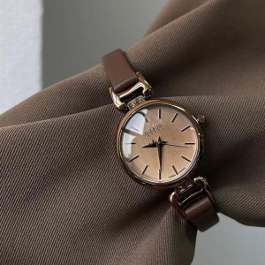 ساعت مچی بند چرمی سیلوا