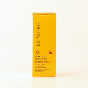 کرم ضدآفتاب ضدلک لافارر SPF 30 – مناسب پوست نرمال تا خشک