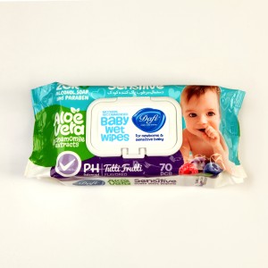 دستمال مرطوب کودک دافی مدل Sensitive حاوی آلوئه‌ورا و بابونه (بسته ۷۰ عددی)