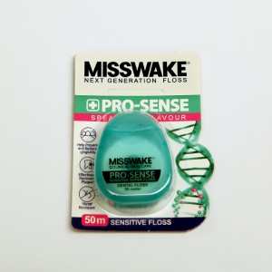 نخ دندان میسویک مدل Pro-Sense مخصوص دندان و لثه حساس (۵۰ متر)