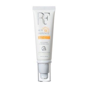 ضدآفتاب بی‌رنگ سان دیفنس رویال فم SPF 50 مناسب پوست چرب و مختلط، ۵۰ میلی‌لیتر  Royale Femme Sun Defence SPF 50 Fusion Water Invisible, 50 mL