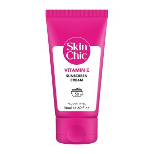کرم ضدآفتاب ویتامین E اسکین شیک   Skin Chic Vitamin E Sunscreen Cream SPF 50 / SPF 50