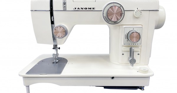 توضیحات چرخ خیاطی ژانومه 802